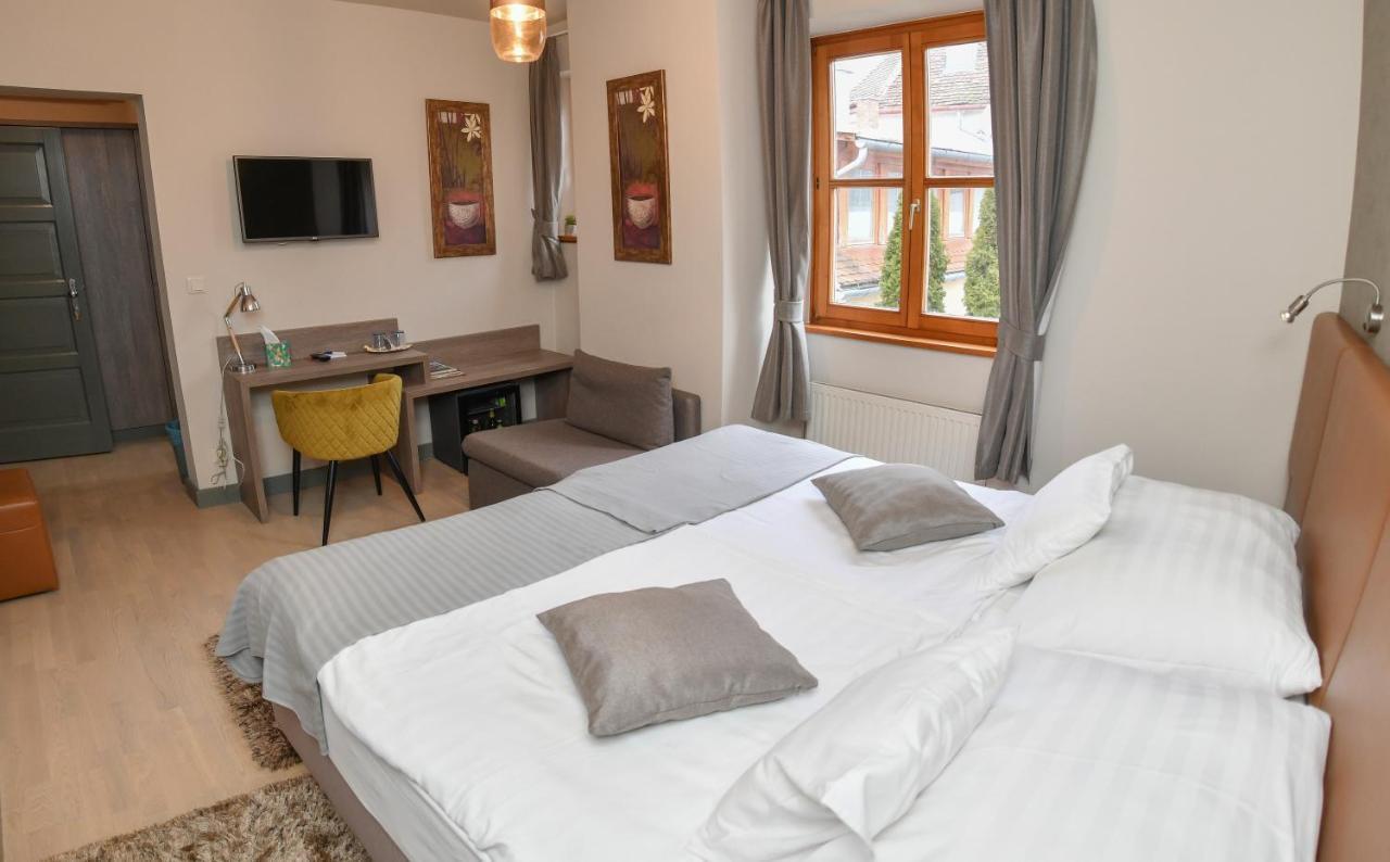 Portre Panzio Hotel Koszeg Luaran gambar