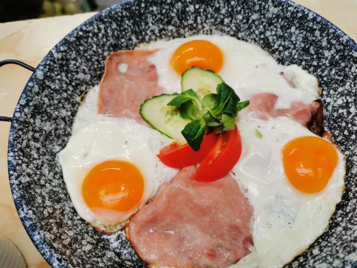 Portre Panzio Hotel Koszeg Luaran gambar